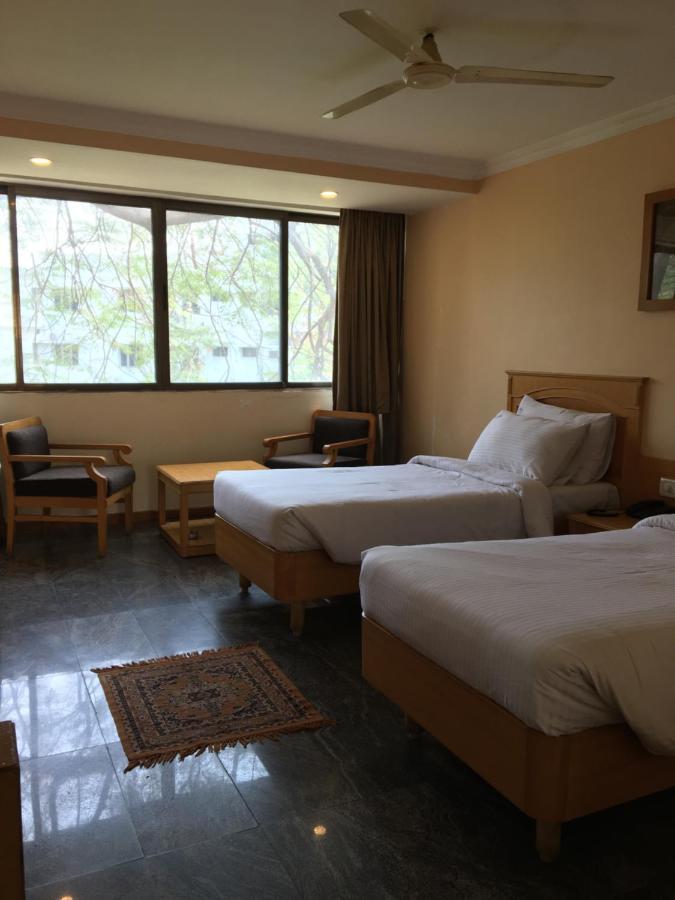 Asr Guesthouse Tirupati Esterno foto